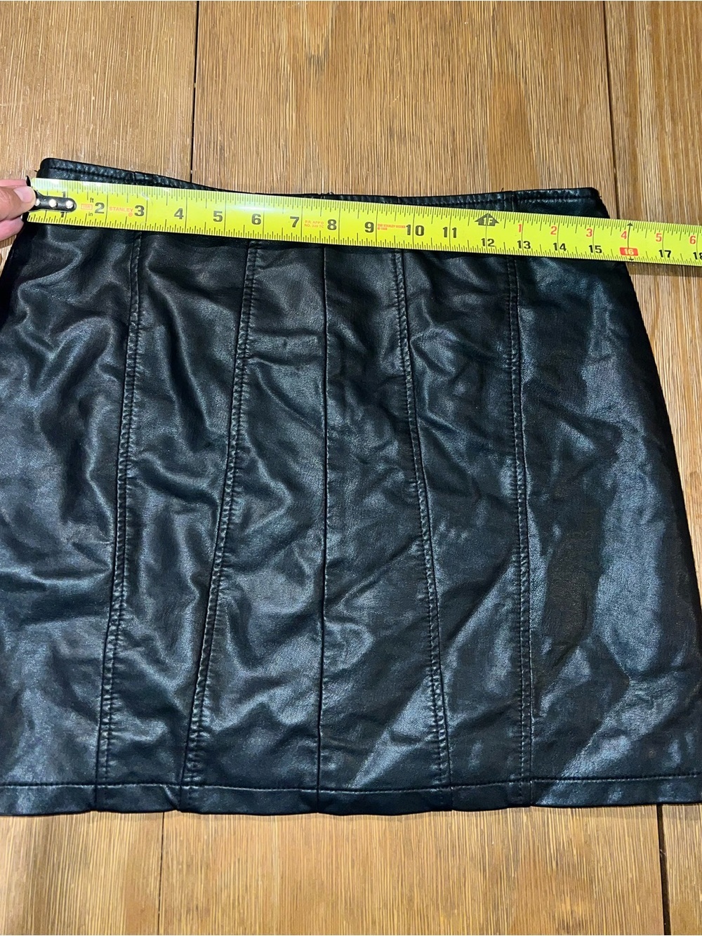 Free People Black Vegan Leather Seamed Mini Skirt - Size 10 - Picture 5 of 10